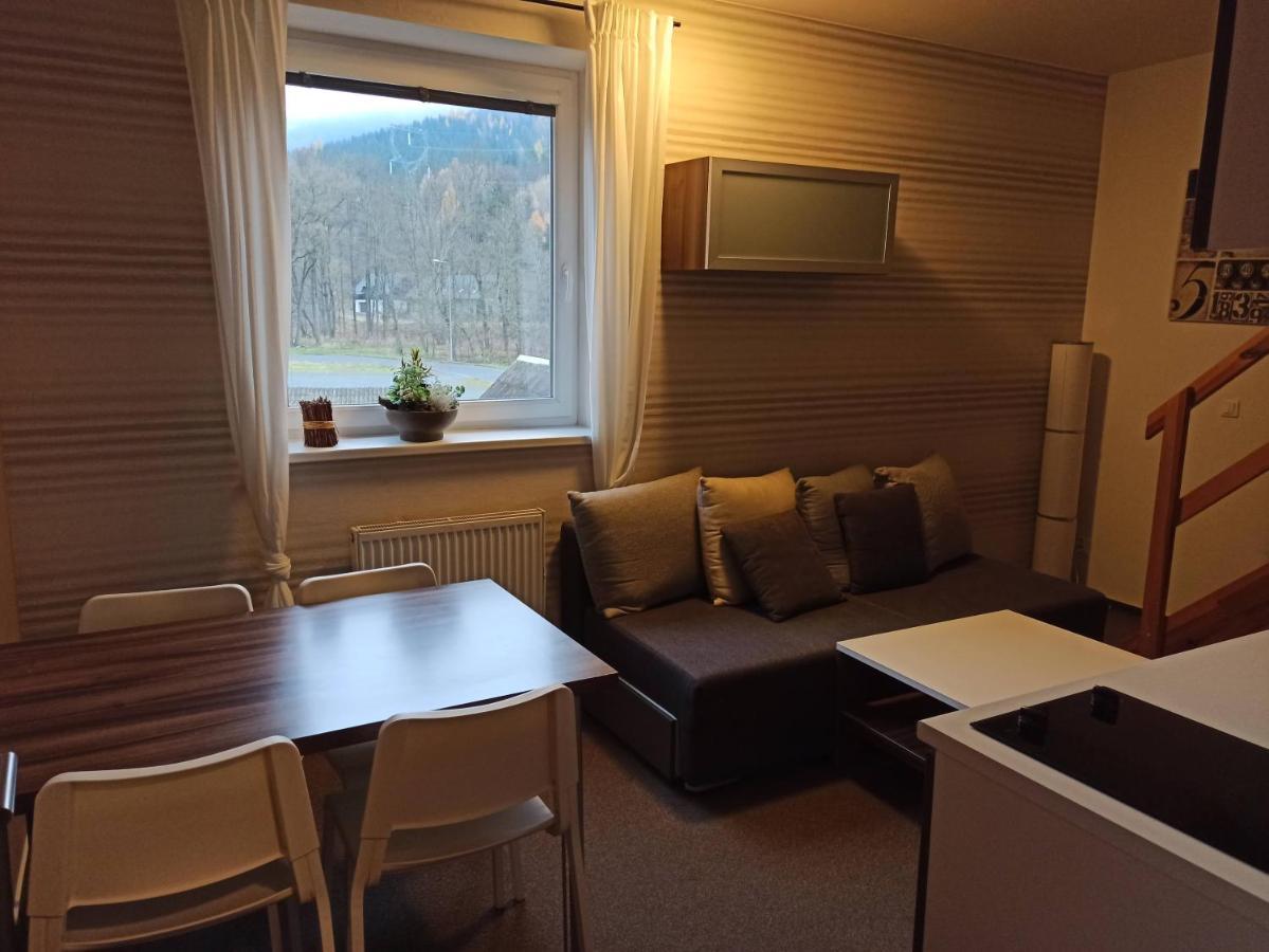 Mezonetovy Apartman Kouty Nad Desnou Daire Loučná nad Desnou Dış mekan fotoğraf